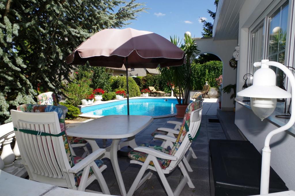 Gaestehaus Gaens - *
